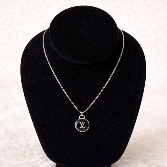 Louis Vuitton Black Skittle Pendant Necklace - Picture 1 of 9